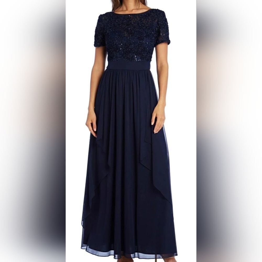 R&M RICHARDS Navy Sequined Lace Short Sleeve Evening Dress NWOT size 10 Blue